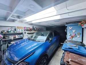 Garage- click for photo gallery